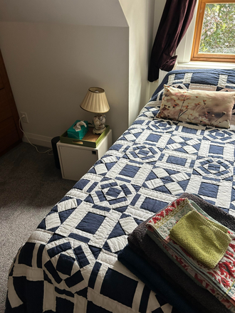 bedroom - Lovely private suite with private bathroom (top floor of house) only 15 min walk from U of T