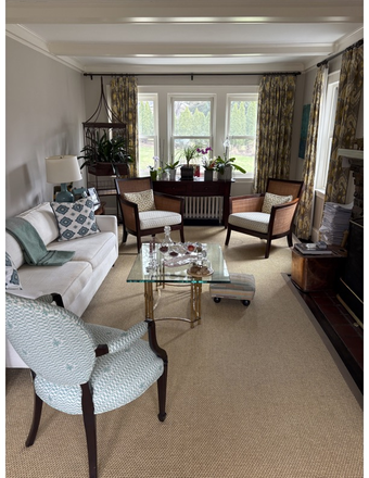 living room - Cozy room in single family home. Beautiful neighborhood.