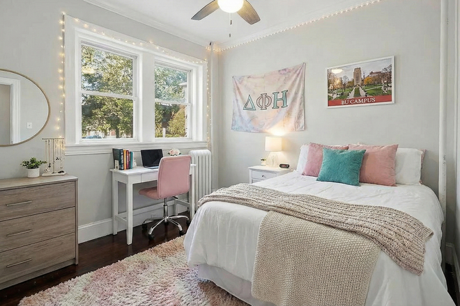 Unit - BU CENTRAL! RENOVATED, LAUNDRY IN-UNIT! RARE OFF CAPMUS SAINT PAUL 4 BED 2 BATH! 9/1/26!! Condo