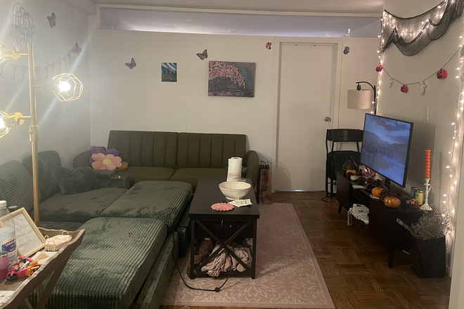 Living Room - Spring Semester 2026 Sublet In Walking Distance of Manhattan Campus Apartments