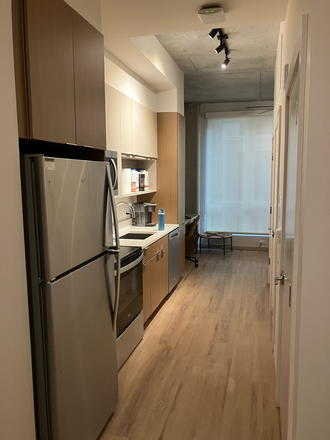 Kitchen - Hub Knoxville, close to campus Apartments