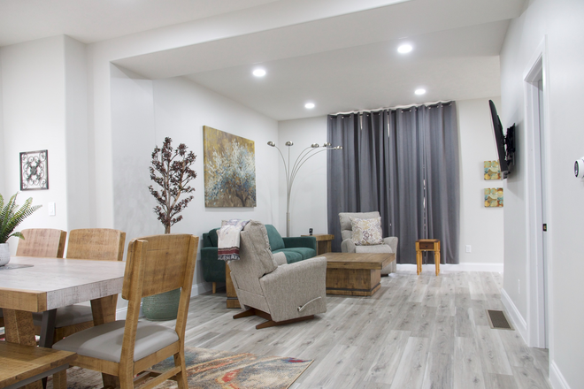 living room - Casa Creighton House