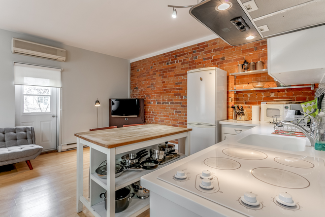 Open concept Kitchen Living room - Fully Furnished 2 Bedroom In Family Friendly Little Italy Walking Distance to UofT Triplex