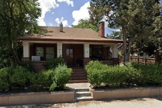 Outside Street view - House close to campus and on the hill