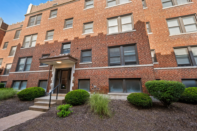 Entry - Stella on Lindell Apartments