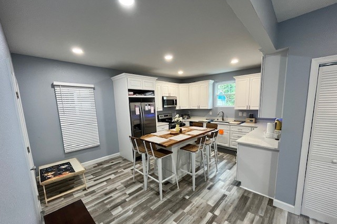 Kitchen - Fully Furnished Bedrooms for Rent – ODU Students & Military Folks, Available January 1, 2026 House