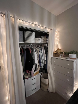 Bedroom closet - House 5 minute walk to campus