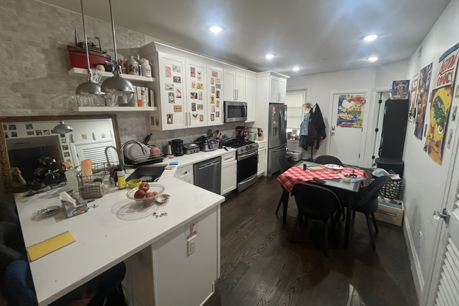 Kitchen - 7 Strathmore Rd Apartments