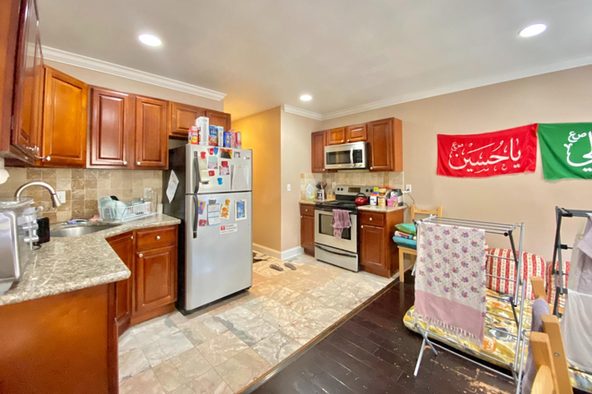 kitchen - 1729 Fontain St 2 Apartments