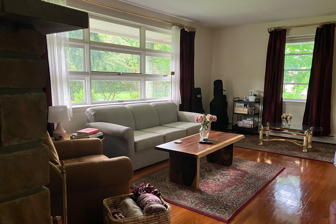 Living Room - Room for female-Carter Rd-Princeton House
