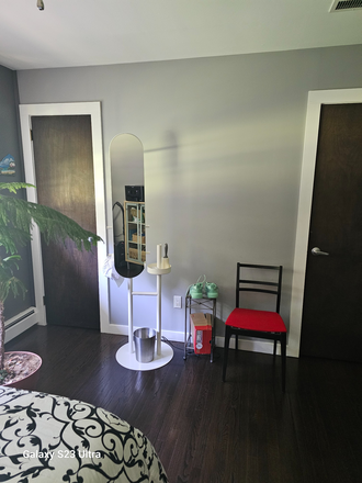 Bedroom - Room in shared home-Hopewell Princeton Rd-Hopewell