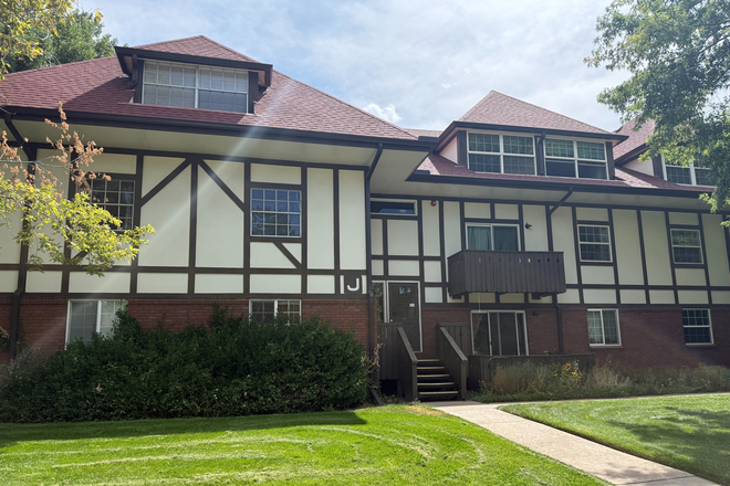 1 - AVAILABLE NOW!: 3250 O'Neal Cir #J23 Condo