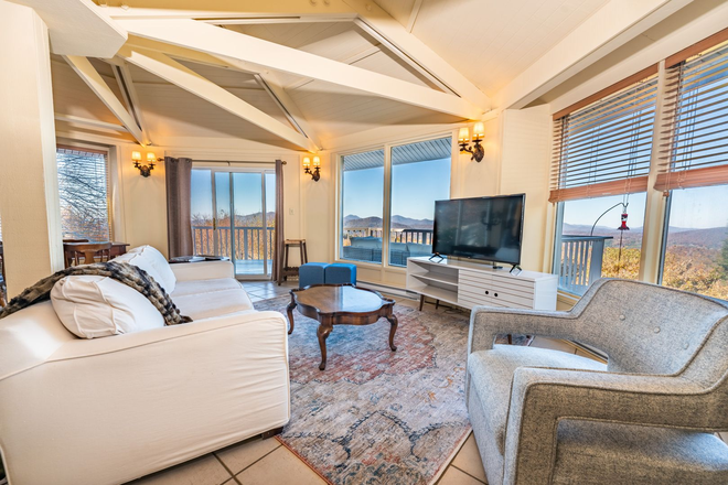 Photo - Two Bedroom with Breathtaking Views Overlooking Blue Ridge Mountains House
