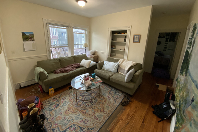 Living Room - Spacious 3-Bedroom Apartment in Prime Location – Available 9/1!