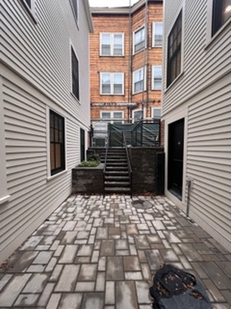 1 - Luxury 3 bed 3.5 bath near Harvard Townhome