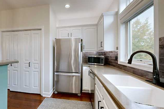 Kitchen - The Reserve at Eagleridge Condo