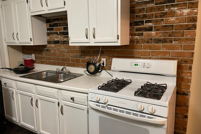 Kitchen - 3 Bedroom Condo in Little Italy (Utilities Included) Free Washer/Dryer- Off Street Parking