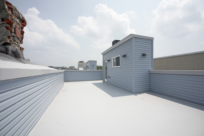 Roof Deck - 1841 N 17th St Apartments