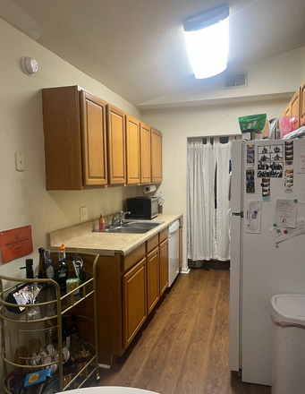 Kitchen and Washer and Dryer - 2 Bedroom, 1 bath apartment walking distant to campus and King Street. Perfect for one or two people