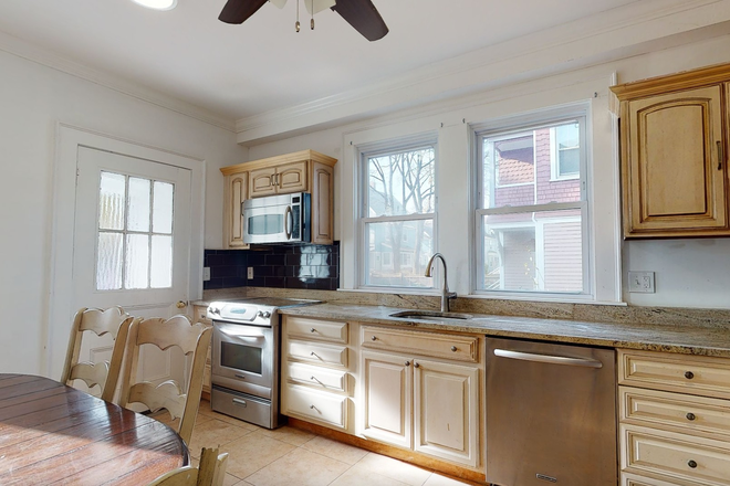 Kitchen - Large Single Family near Harvard House