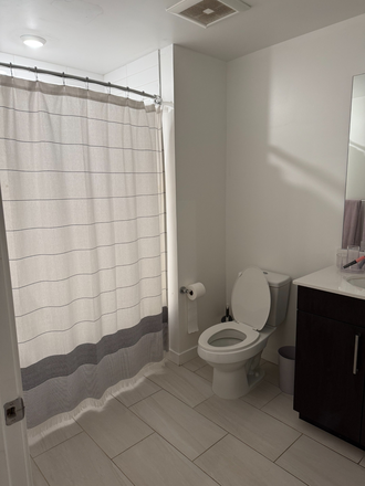 Bathroom #2 - Union 9Seventy - 2 Bedroom/2 Bathroom Fully Furnished Apartment with Balcony