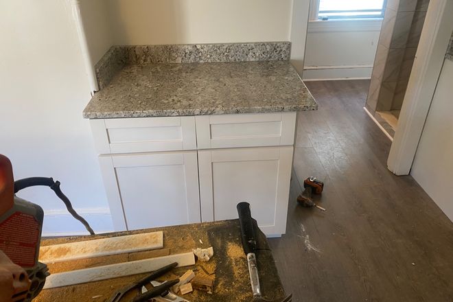 Fully updated apartment - 1BR apt-Bank St-Princeton