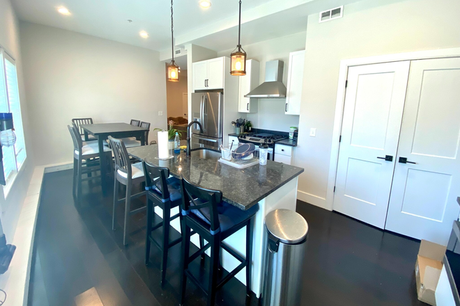 Kitchen - 7 Bed/4.5 Bath Located in Fort Hill House