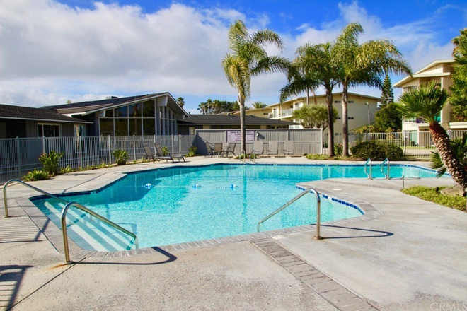 Pool - Fully-Furnished 2Bd/1Ba Condo in Prime Solana Beach Location