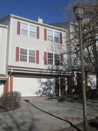  - * RE-RENAL AVAILABLE ON 6/16/26 * 3 Bedroom 2.5 Half Bath Townhouse with 2 Car Garage