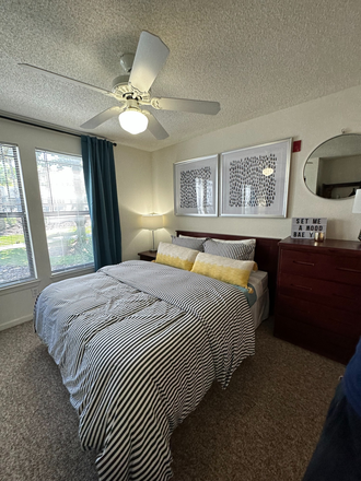 Bedroom - Sublease Hideaway Gainesville Apartments