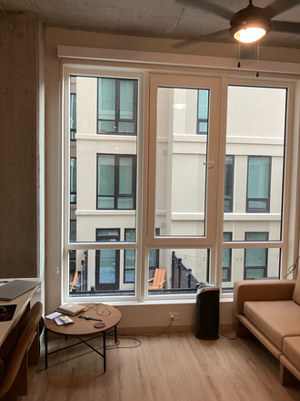 Window - Hub Knoxville, close to campus Apartments