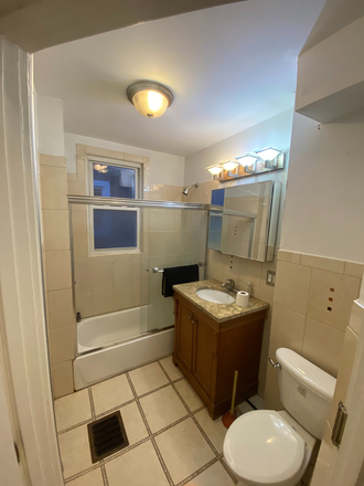 Smaller Bathroom - 8 Montfern Avenue