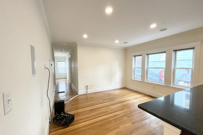 x - MASSIVE 5 BED Apartments