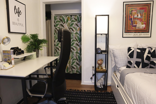 Main Living Area - Quiet Efficiency w/ Private Yard & Porch in the Heart of Coconut Grove Apartments