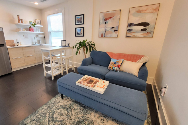 Living room - Fully Furnished 1 Bed Apts. *2 MI. to campus.