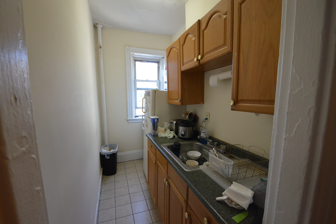 Kitchen - 2 Bed Available 9/1/25! *CONTACT NOAH 603-470-8181 Apartments