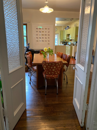 Common space dining room - Sunny room in Victorian Home at Dundas & Beverley ( M5T 1B5 )