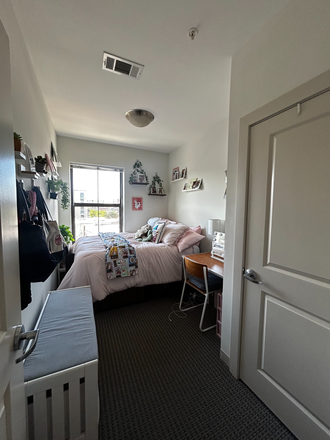 Bedroom (Room B on Floor plan) - SPRING 2026 SUBLEASE - LANDMARK COLLEGE PARK, Excellent location for walking to campus! Apartments