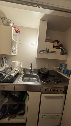 Kitchen - 5 Minute Walk to Campus, Sunny Bedroom, Kitchen, Utilities Included, Separate Entrance House
