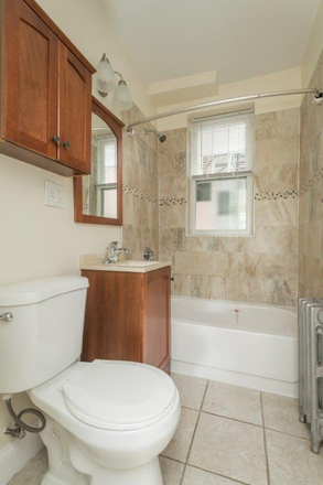 Hub Realty - Move in before class starts, large renovated 2 bedroom, walk to campus Apartments