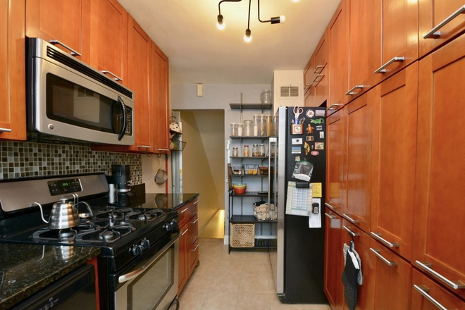 Kitchen - Rooms for Rent 1000/Month