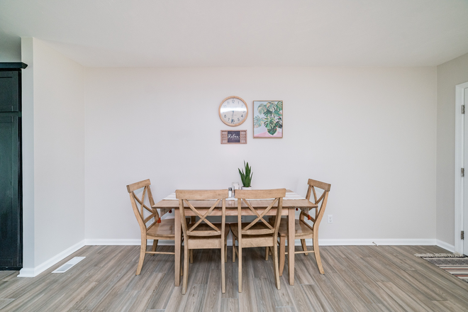 Dining Area - Renovated & Furnished Duplex less than 10 minute drive to Liberty University Duplex