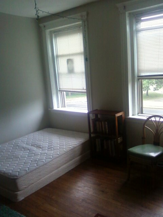 hubrealtyproperties.com - Fantastic studio in the heart of Fenway near restaurants, shops and the T Apartments