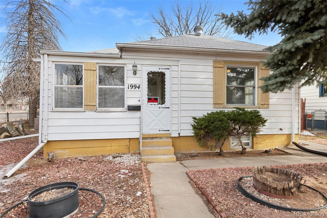 front - Spacious 3 BR 1630 Sqft house walkable to Anchutz