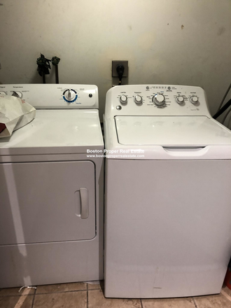 a - 2 BED WITH LIVING ROOM IN BACK BAY Apartments