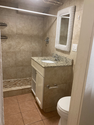 bath 3 - The Hill 962 11th Street - one bedroom available Triplex