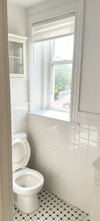 bathroom - 151 Park Dr Apartments