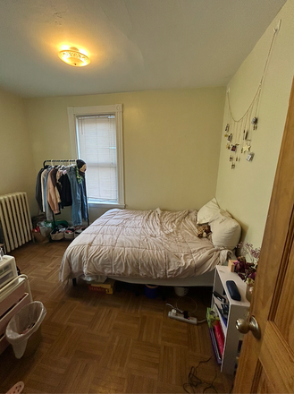 Bedroom - Private Room on Mission Hill (5 Bed, 1.5 Bath Apartment) for Summer 1 - 5 Mins from Green Line