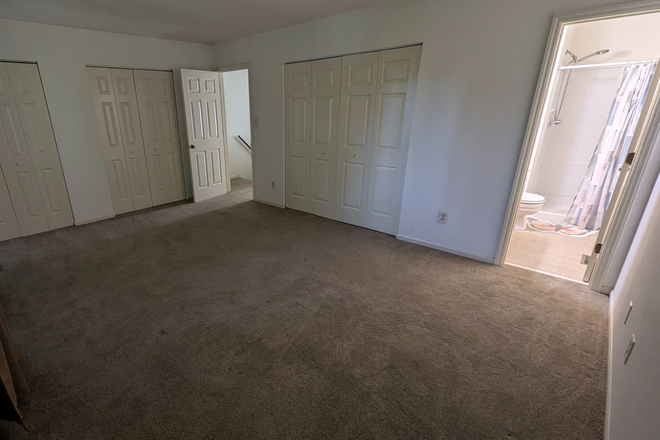 Upstairs bedroom - 2 BR/2.5BA Townhouse