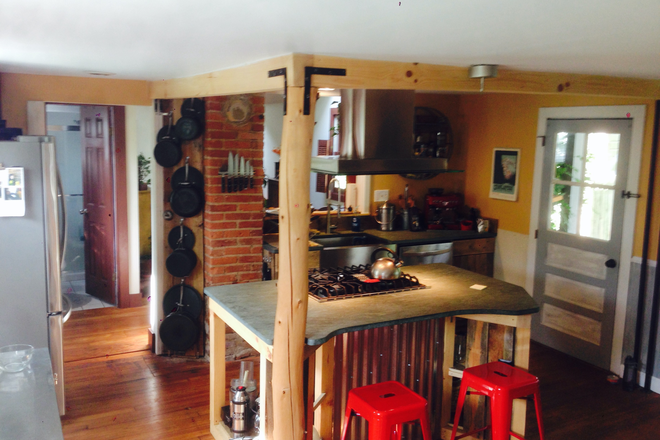 Kitchen - Furnished room-Union St-Kingston House